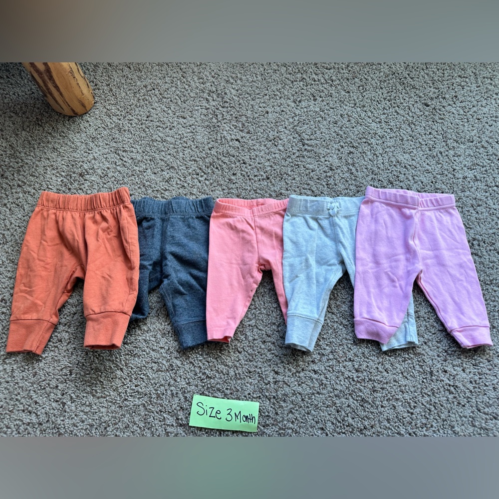 Baby pants bundle-5 items - Picture 3 of 5